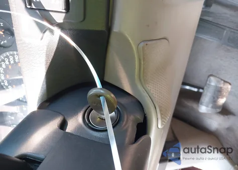 2002 Jeep Grand Cherokee Laredo z USA, uszkodzony, nr VIN 1J8GW48N02C235867